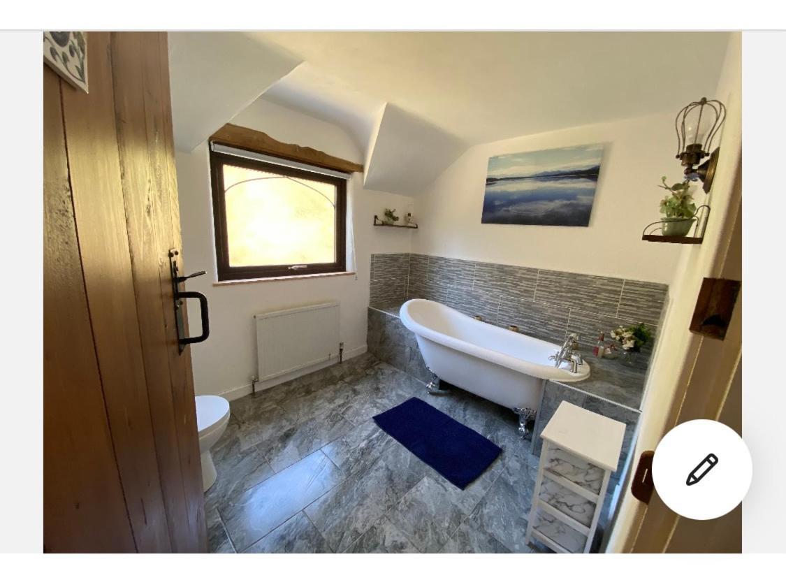 Beautiful Secluded Farmhouse With Hot Tub Villa Barmouth Eksteriør bilde
