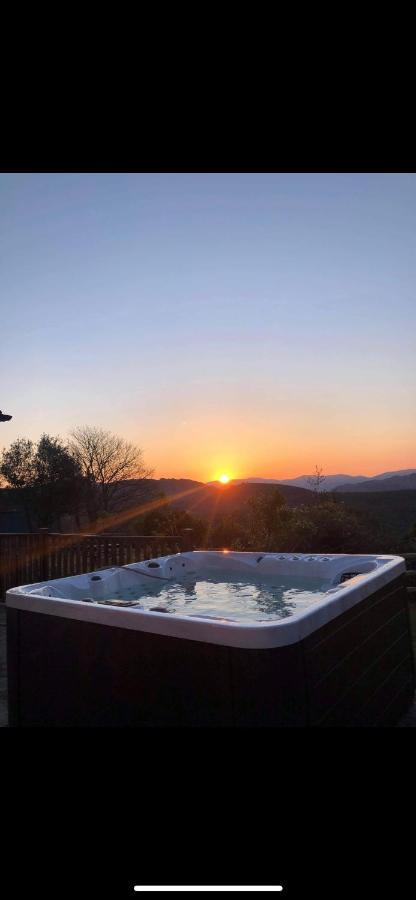 Beautiful Secluded Farmhouse With Hot Tub Villa Barmouth Eksteriør bilde