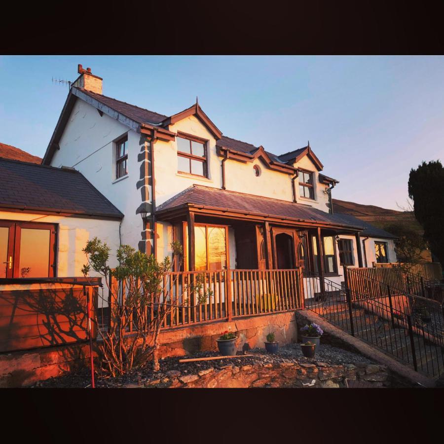 Beautiful Secluded Farmhouse With Hot Tub Villa Barmouth Eksteriør bilde