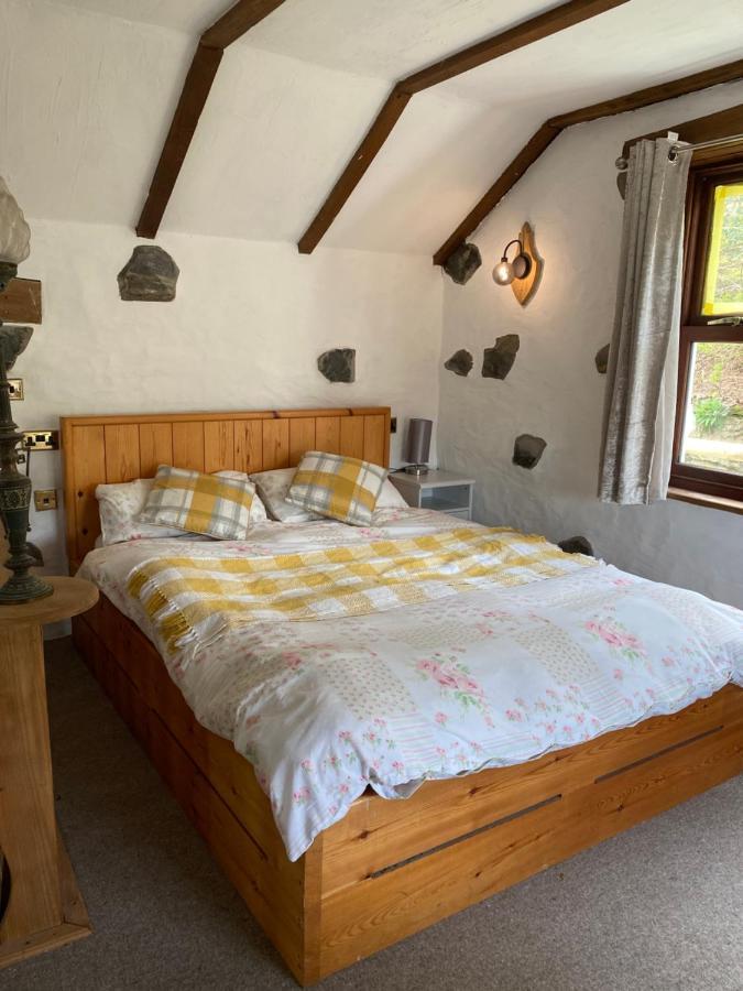 Beautiful Secluded Farmhouse With Hot Tub Villa Barmouth Eksteriør bilde