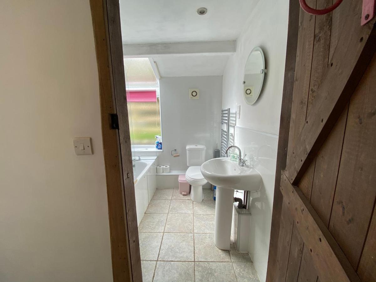 Beautiful Secluded Farmhouse With Hot Tub Villa Barmouth Eksteriør bilde